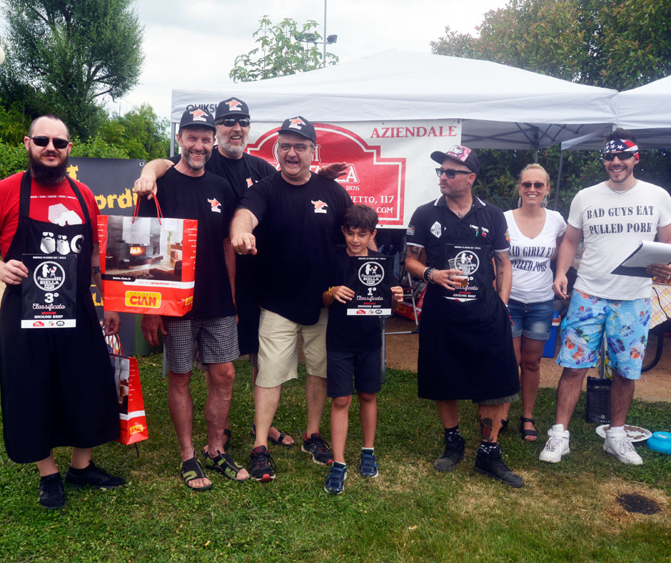 Ground Beef: 1º posto: The Burning Bulls BBQ Team, 2º posto: I Porci Scomodi BBQ Teame  3º posto: BarbeQ BBQ Team