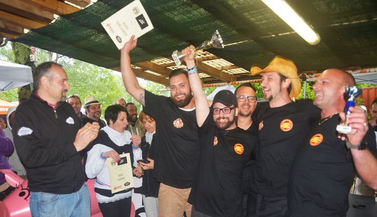 Giacomo Brusa, presidente WBQA Varese e titolare Agricola VA, Darius Moldovan, Alex Brusamento, Sebastiano Cantarello, Daniele Renna, Gabriele Rossato - Leon - Reserve Grand Champion