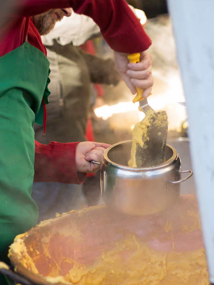 Polenta e merluss (polenta e merluzzo) di Ivrea